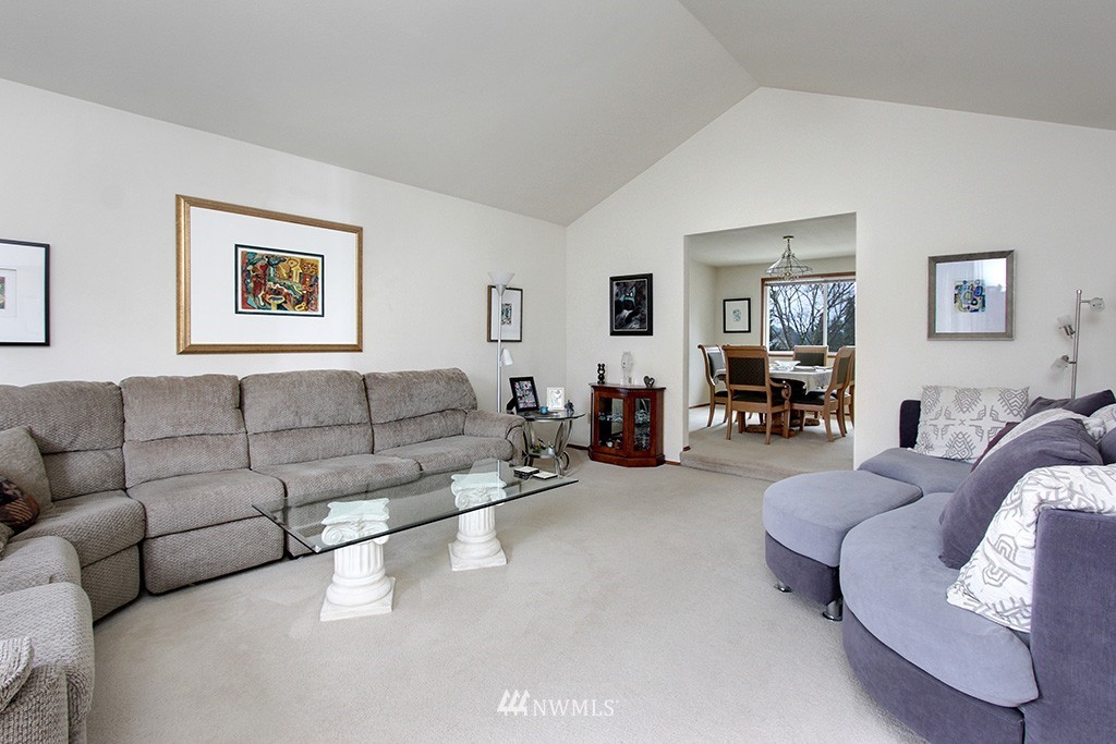 13305 Southeast 195th Street Renton, WA 98058 - Photo 7 of 18 Gallery Image 7