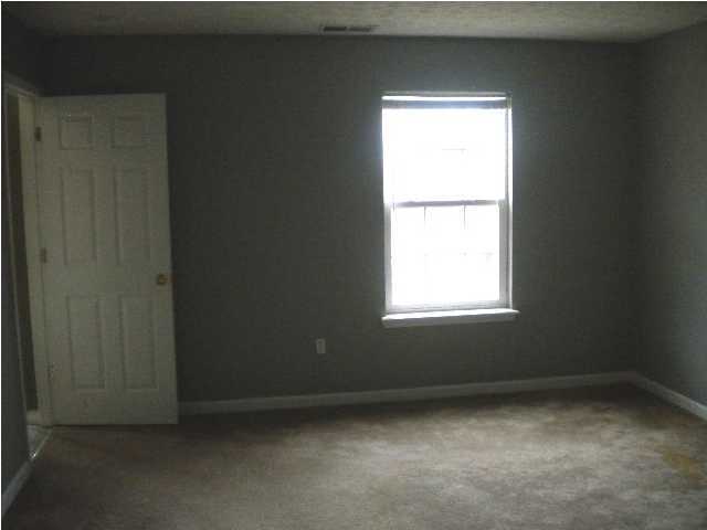 9727 Brooks Bend Road Louisville, KY 40258 - Photo 4 of 10 Additional Photo