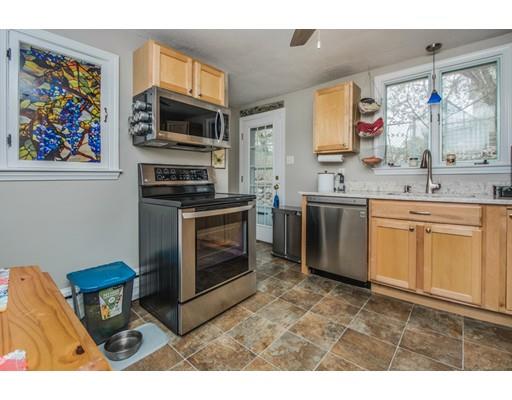 17 Florence Road Methuen, MA 01844 - Photo 10 of 30 Gallery Image 10