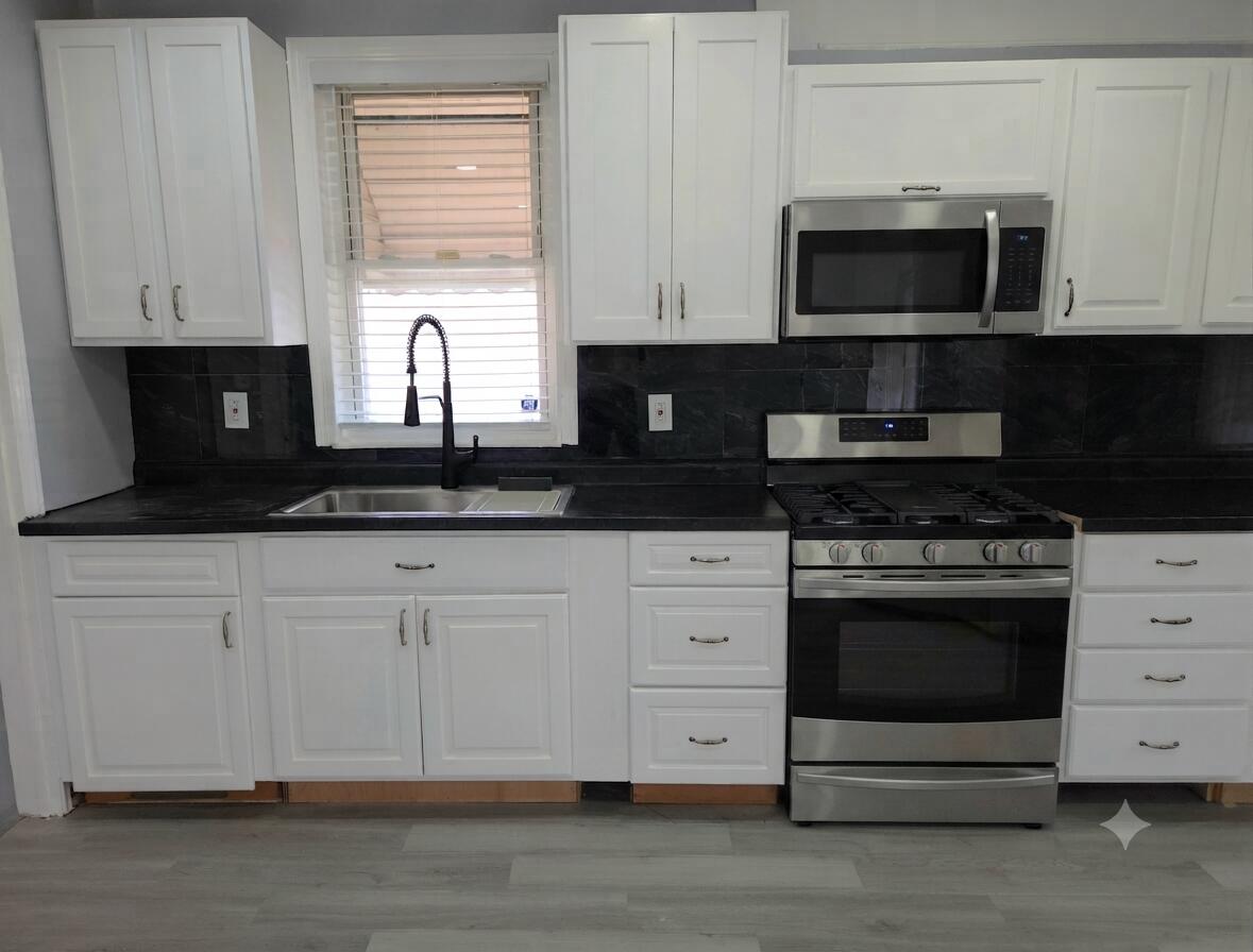 11792 Burt Road Detroit, MI 48228 - Photo 6 of 46 1000079550
