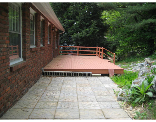 17 Cherokee Road Acton, MA 01720 - Photo 3 of 11 Gallery Image 3