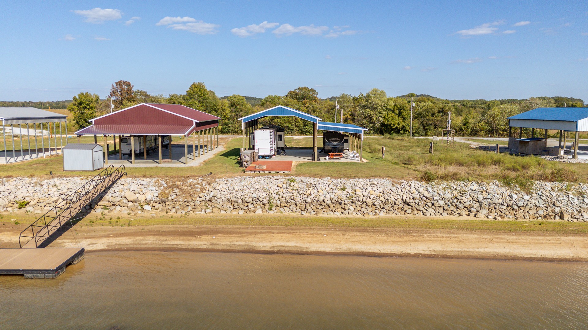 1997 Hardin Bottom River Road Clifton, TN 38425 - Photo 17 of 50 a front view of a house with a yard and fountain