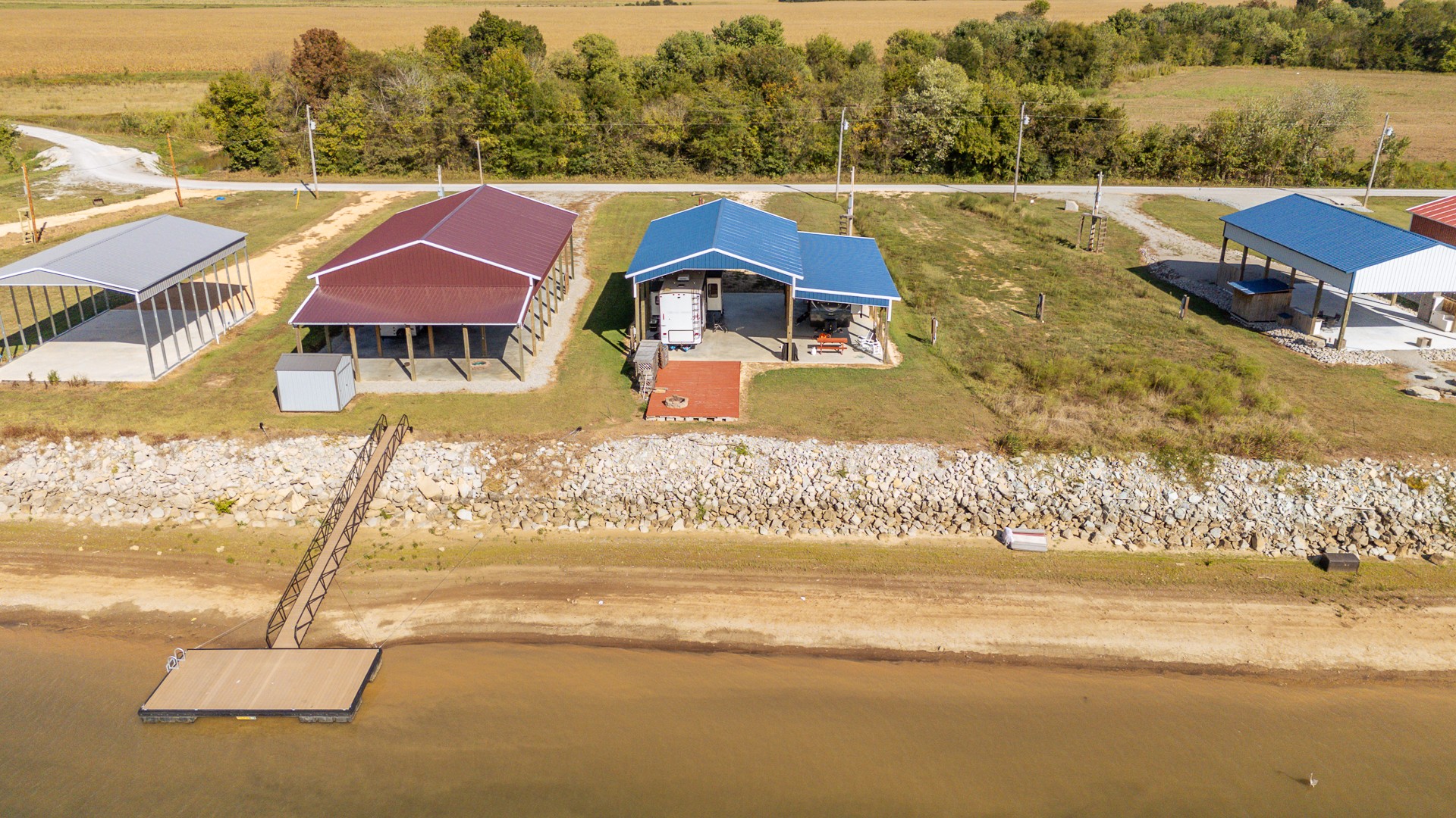 1997 Hardin Bottom River Road Clifton, TN 38425 - Photo 18 of 50 a view of a house with a yard