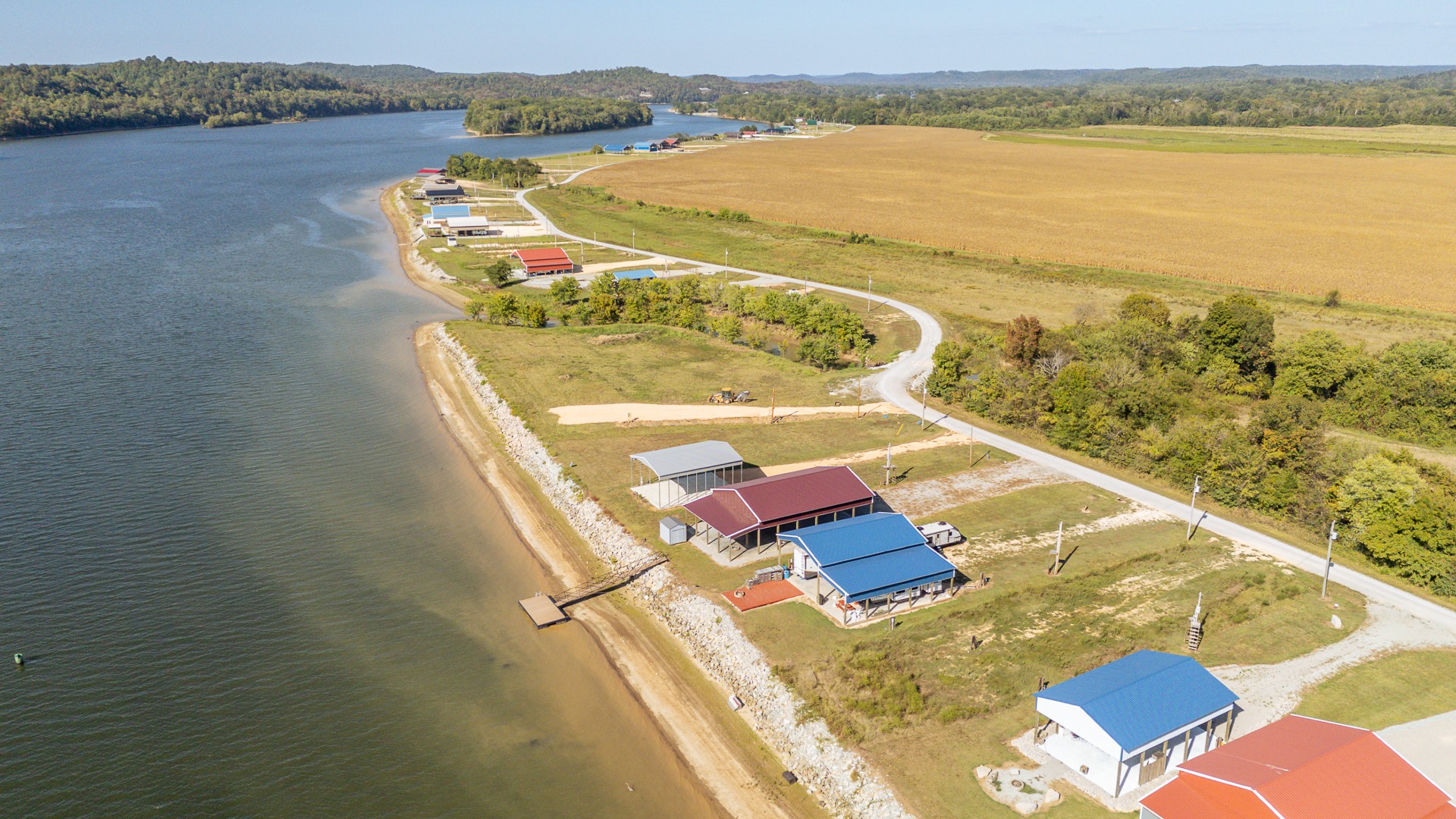 1997 Hardin Bottom River Road Clifton, TN 38425 - Photo 35 of 50 a view of a balcony with an ocean
