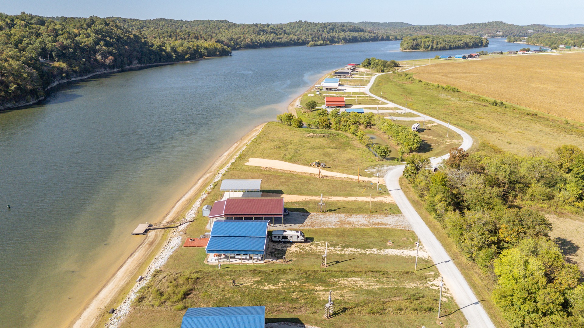 1997 Hardin Bottom River Road Clifton, TN 38425 - Photo 36 of 50 a view of a swimming pool with a lake