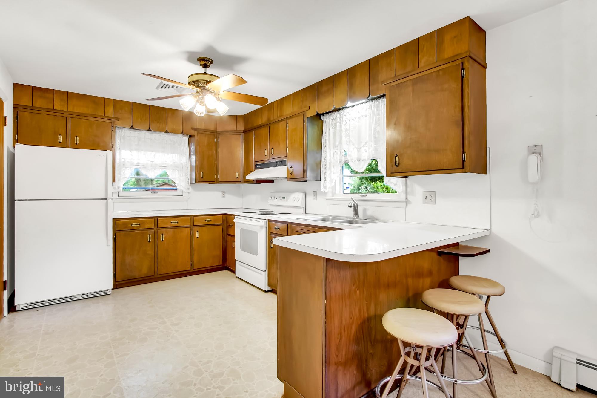 1341 Logan Street Reading, PA 19607 - Photo 7 of 24 Gallery Image 7