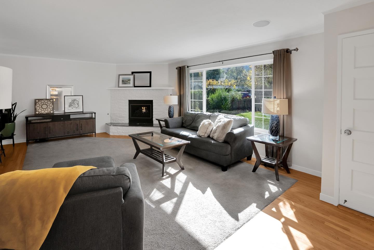 237 Riverside Avenue Ben Lomond, CA 95005 - Photo 8 of 41 Gallery Image 8