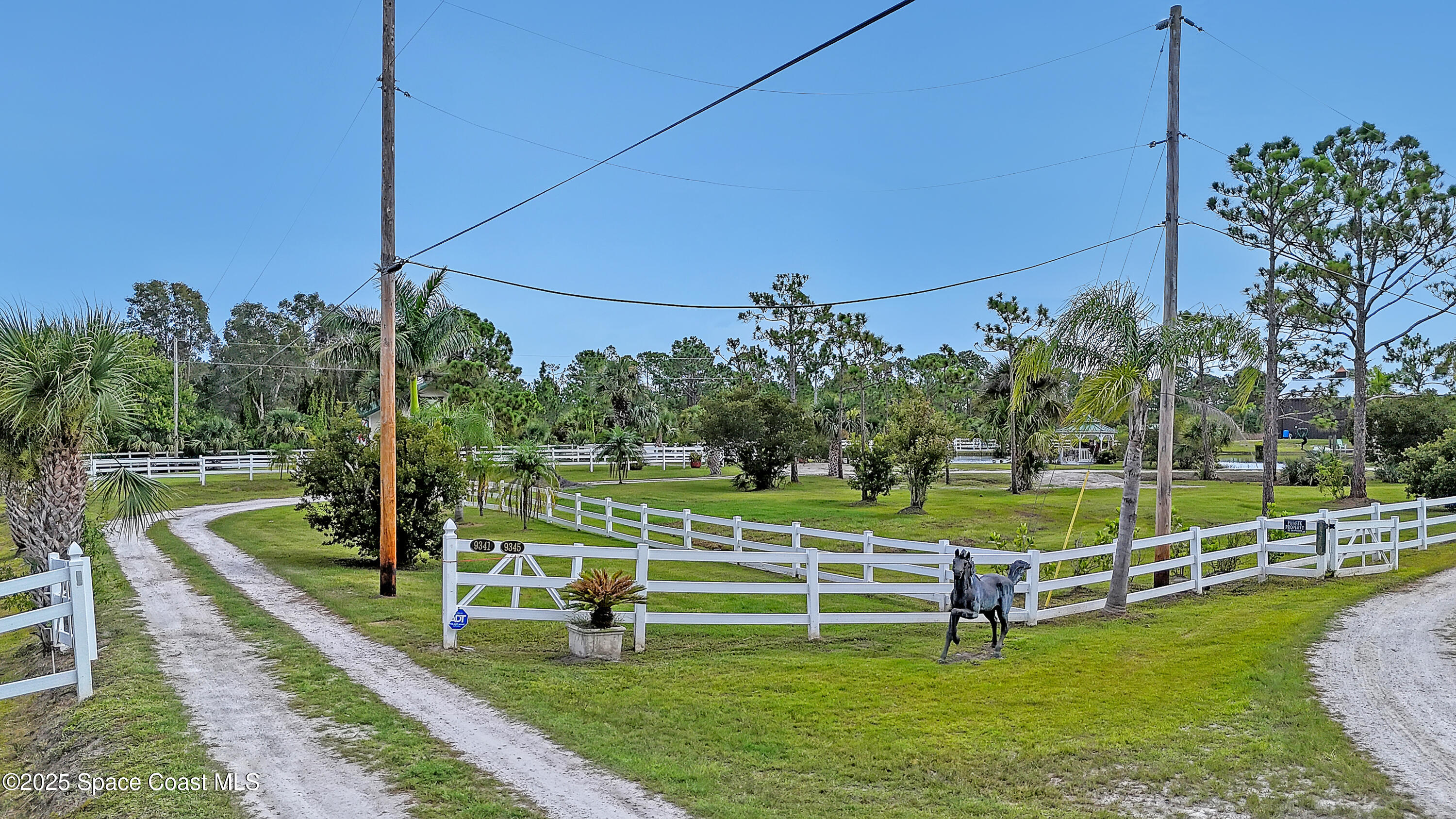 9341 Fleming Grant Road Micco, FL 32976 - Photo 44 of 51 9341 Fleming (45)