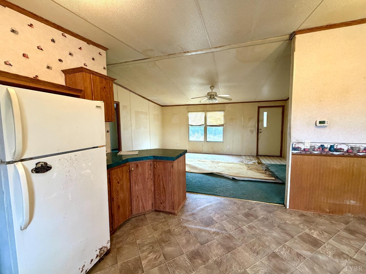 1472 Twenty Two Road Pamplin, VA 23958 - Photo 20 of 38 Kitchen
