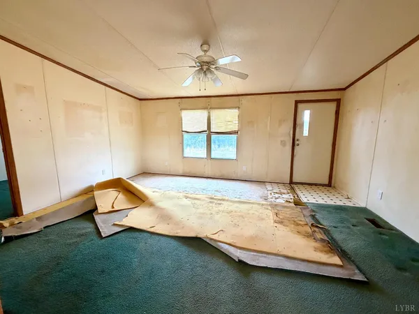 a view of an empty room and window