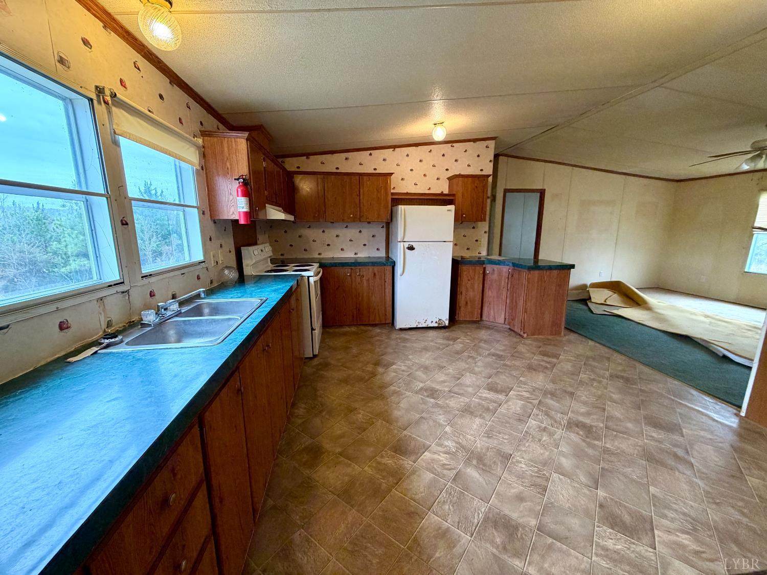 1472 Twenty Two Road Pamplin, VA 23958 - Photo 22 of 38 Kitchen