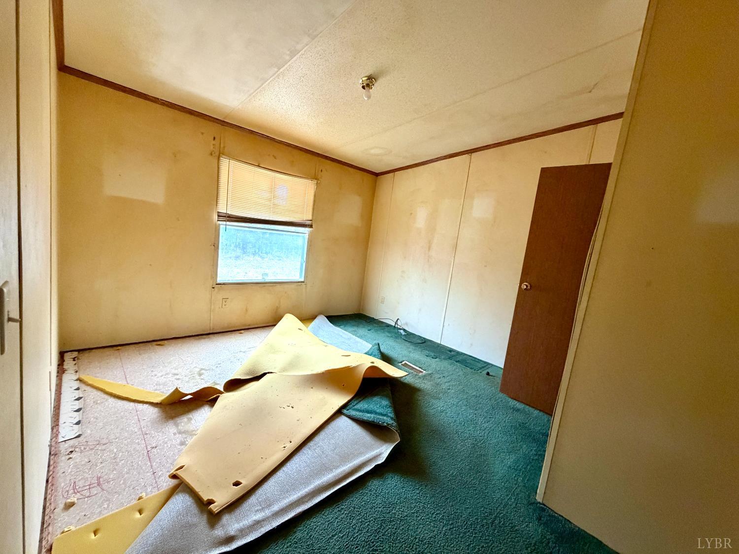 1472 Twenty Two Road Pamplin, VA 23958 - Photo 24 of 38 Primary bedroom