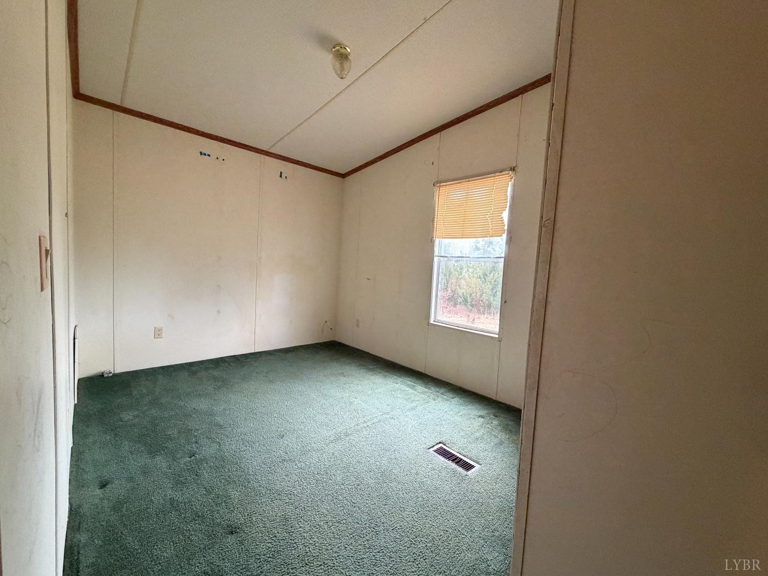 1472 Twenty Two Road Pamplin, VA 23958 - Photo 27 of 38 Second bedroom