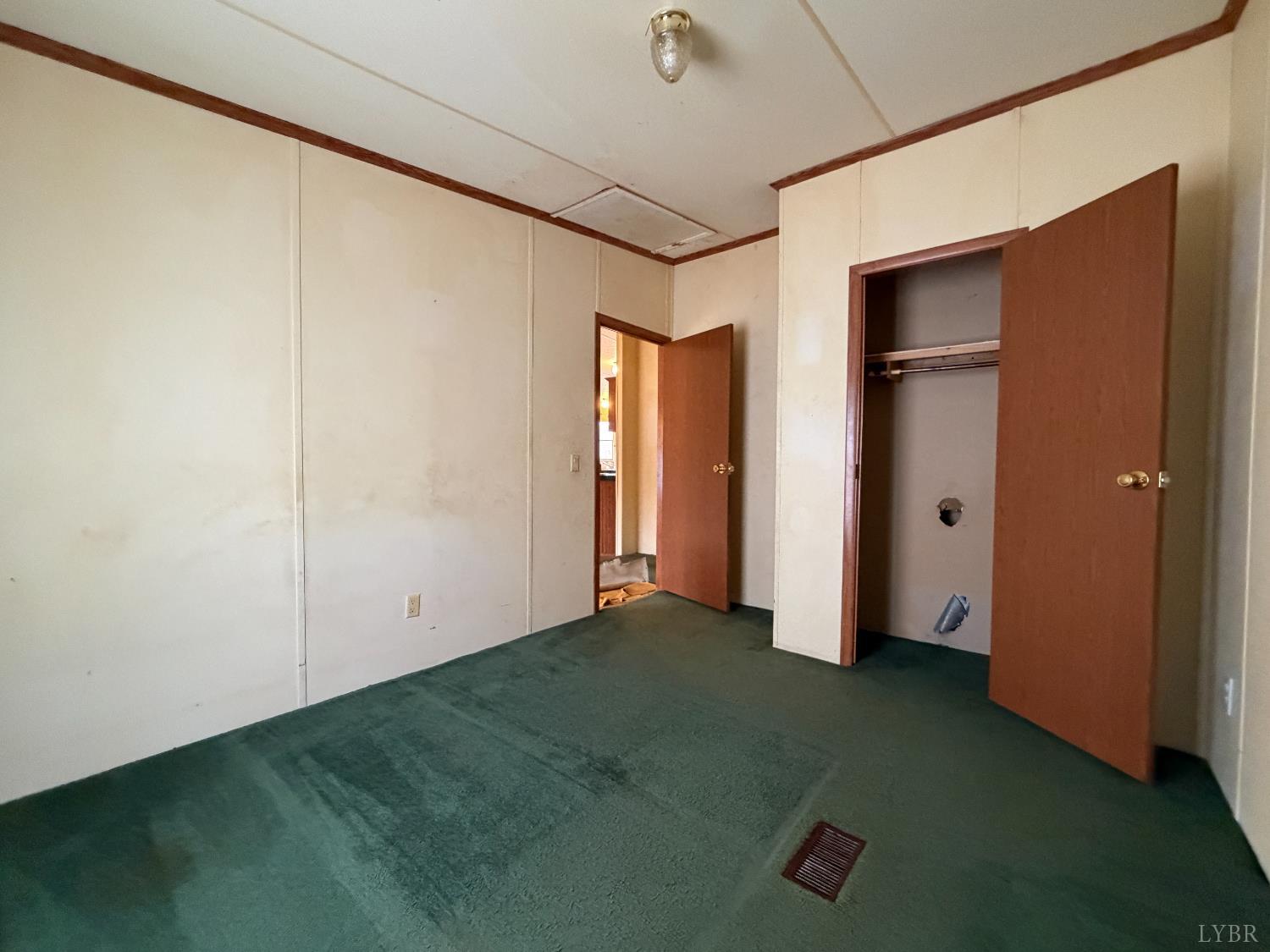 1472 Twenty Two Road Pamplin, VA 23958 - Photo 7 of 38 Third bedroom