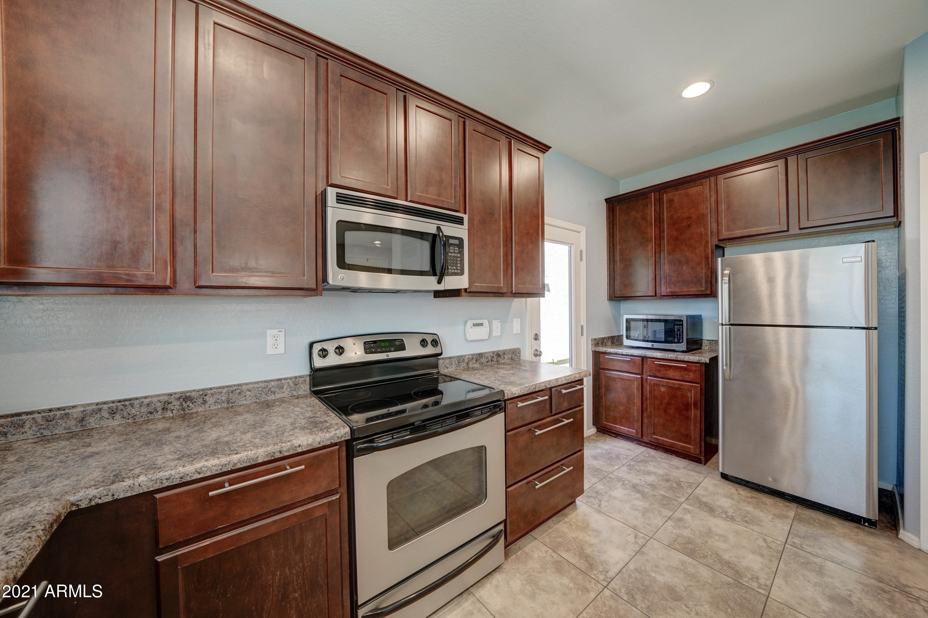 3833 East Trigger Way Gilbert, AZ 85297 - Photo 11 of 31 3833 E Trigger Way-9