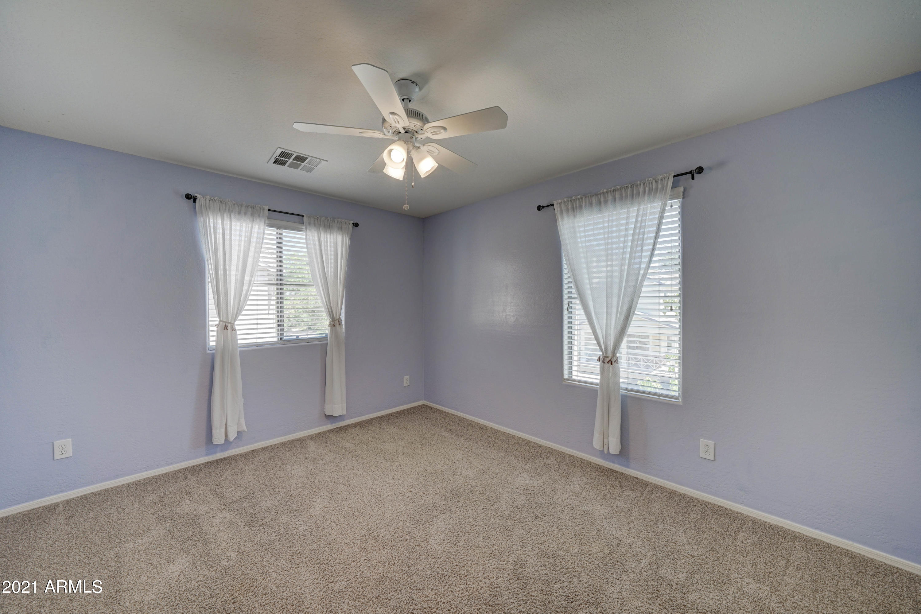 3833 East Trigger Way Gilbert, AZ 85297 - Photo 18 of 31 3833 E Trigger Way-16