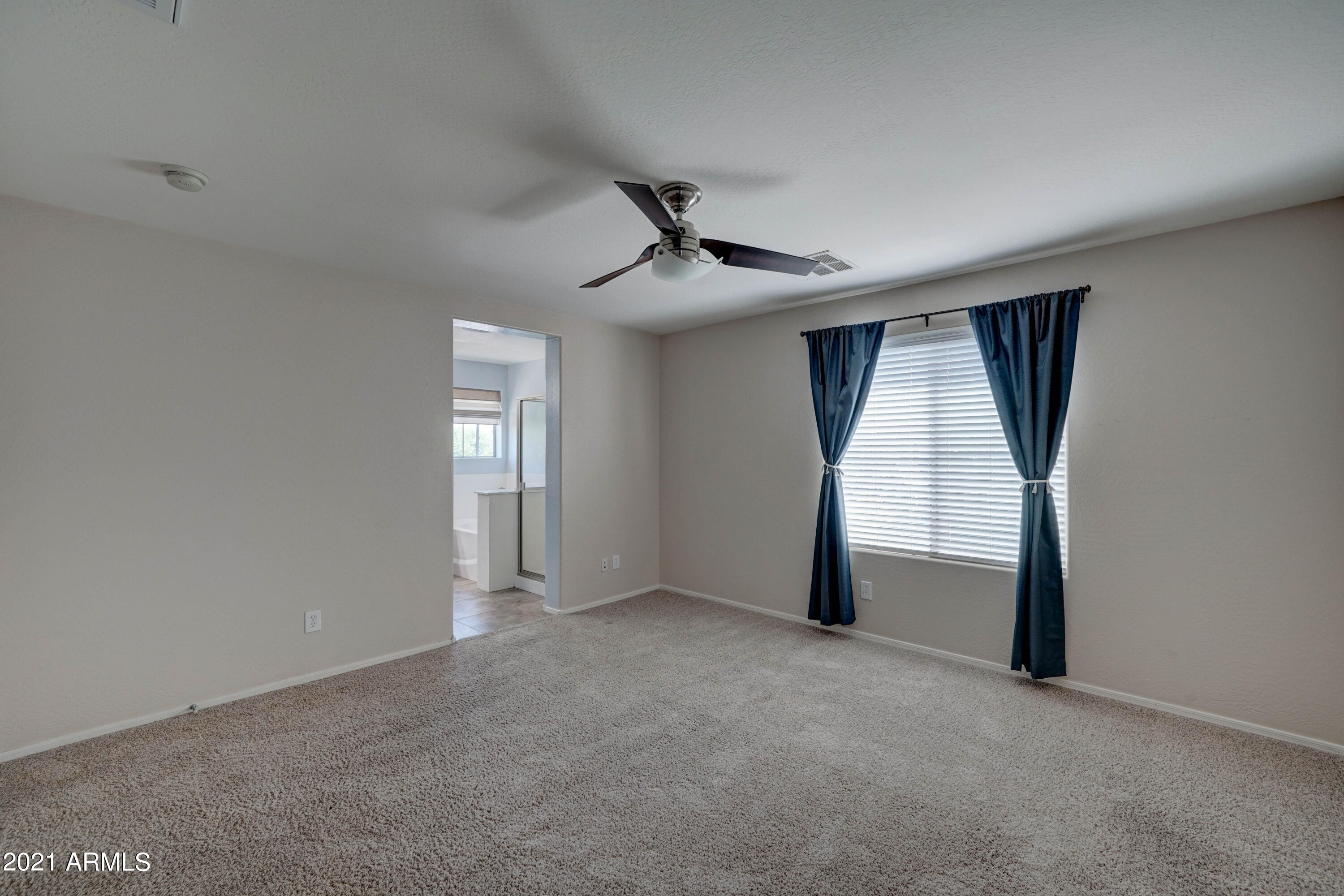 3833 East Trigger Way Gilbert, AZ 85297 - Photo 25 of 31 3833 E Trigger Way-23
