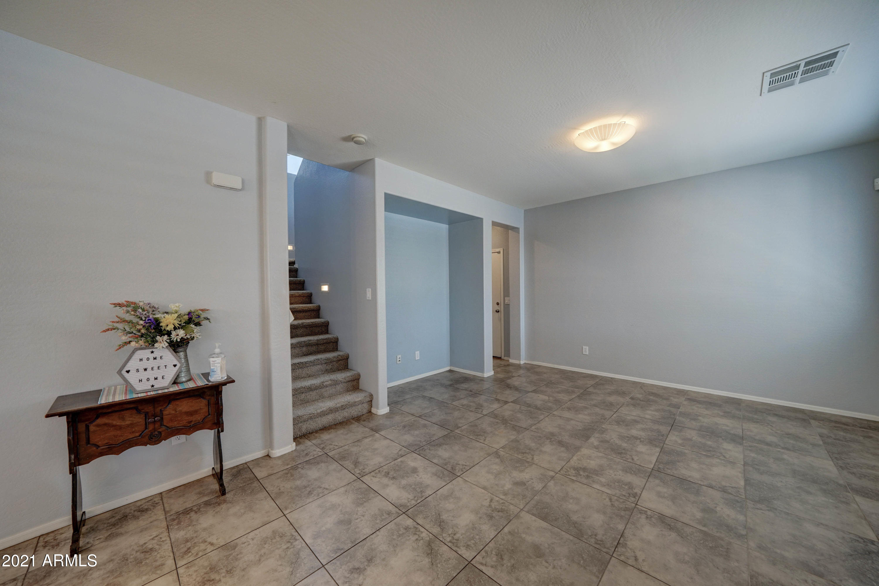 3833 East Trigger Way Gilbert, AZ 85297 - Photo 6 of 31 3833 E Trigger Way-4