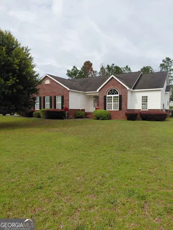 $300,000 | 585 Live Oak Way, Dublin, GA 31021