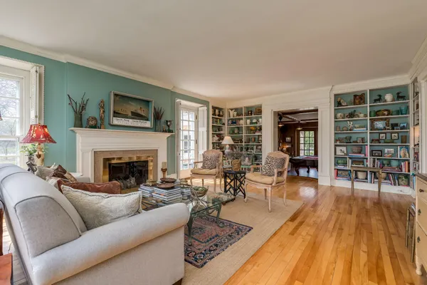 $1,150,000 | 1128 Carney Avenue, Mankato, MN 56001