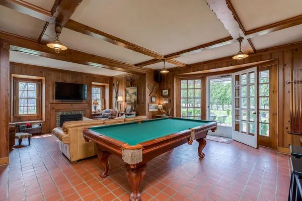 $1,150,000 | 1128 Carney Avenue, Mankato, MN 56001