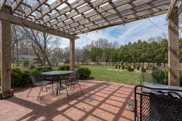 $1,150,000 | 1128 Carney Avenue, Mankato, MN 56001