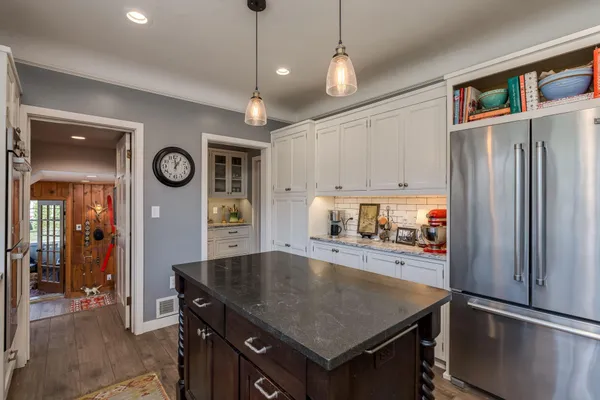 $1,150,000 | 1128 Carney Avenue, Mankato, MN 56001