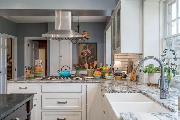 $1,150,000 | 1128 Carney Avenue, Mankato, MN 56001