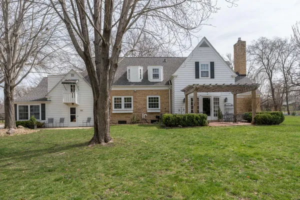 $1,150,000 | 1128 Carney Avenue, Mankato, MN 56001