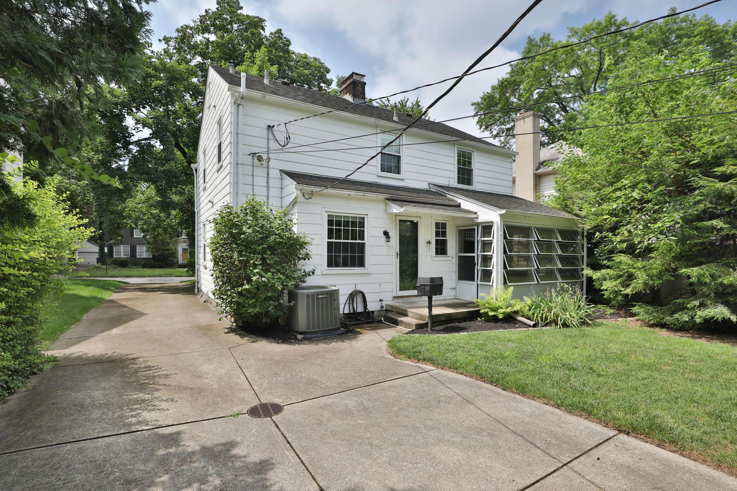56 Aldrich Road Columbus, OH 43214 - Photo 37 of 50 Back