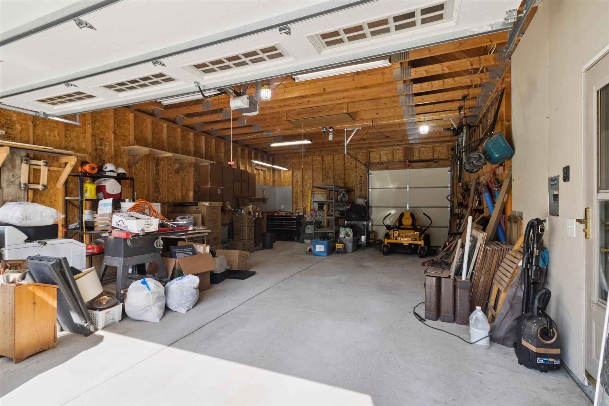 12058 Fessner Road Carleton, MI 48117 - Photo 36 of 58 36-10258-Fessner-Rd-Carleton-MI-48117-Wi