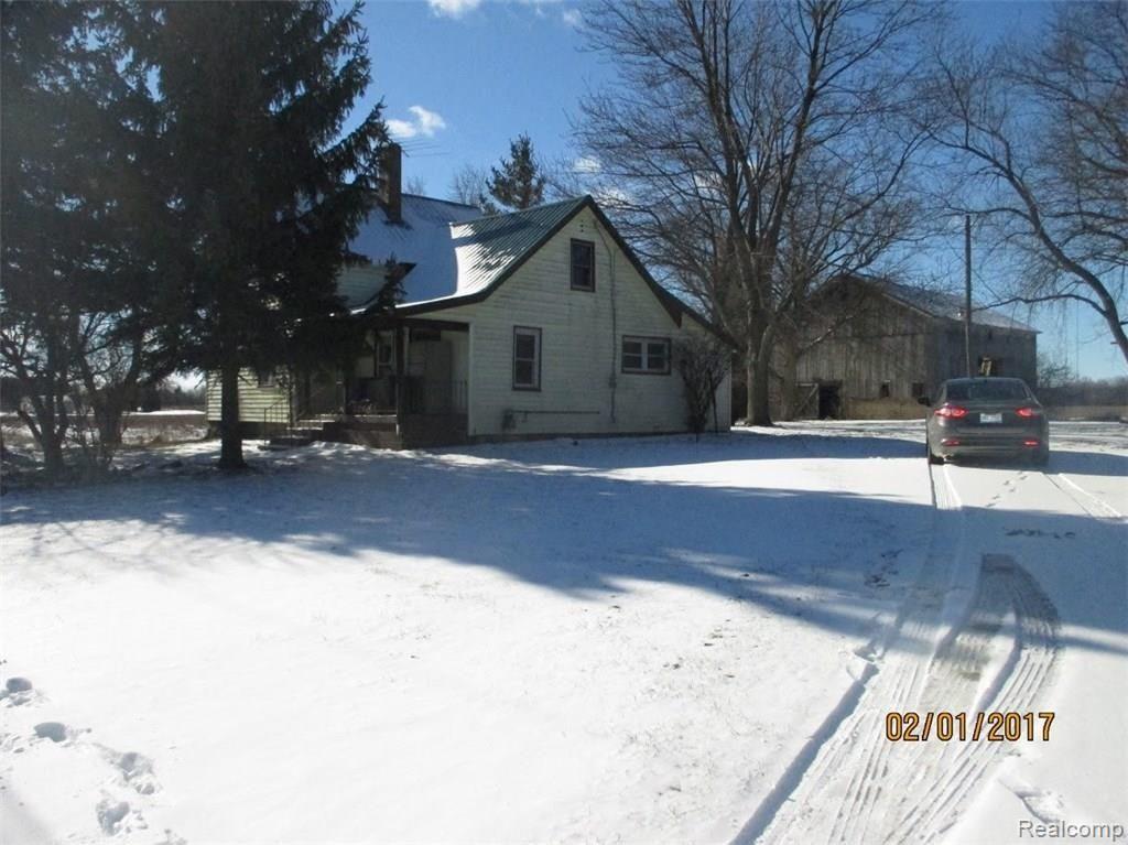 7747 Sayles Road Yale, MI 48097 - Photo 25 of 30 This is another view of the front of the home.