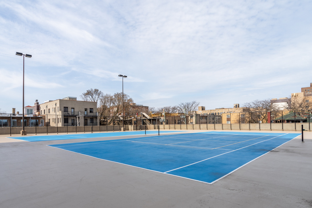 5320 North Sheridan Road, Unit 2001 Chicago, IL 60640 - Photo 14 of 14 a view of a basket ball ground