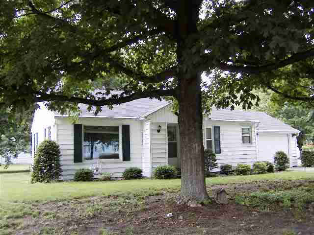 809 North Greene Road Goshen, IN 46526 - Photo 3 of 3 Gallery Image 3