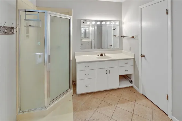 $3,500 | 305 West Brookside Drive, Bryan, TX 77801