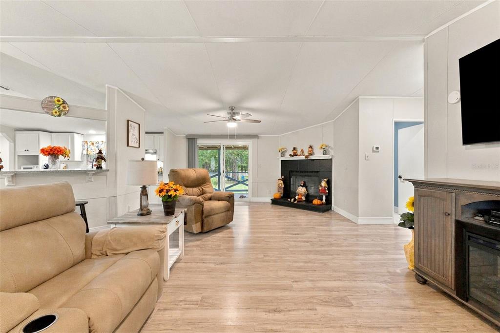 13429 Riada Way Dade City, FL 33525 - Photo 13 of 55 Gallery Image 13