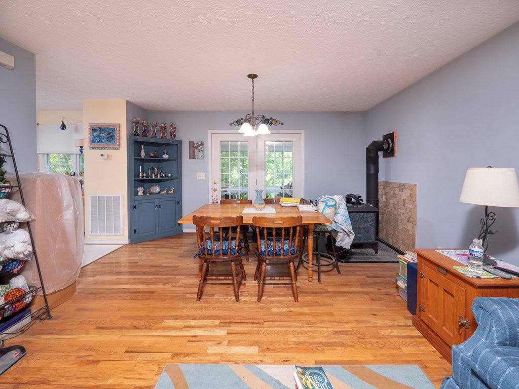 1761 Conners Valley Road Draper, VA 24324 - Photo 3 of 41 Gallery Image 3