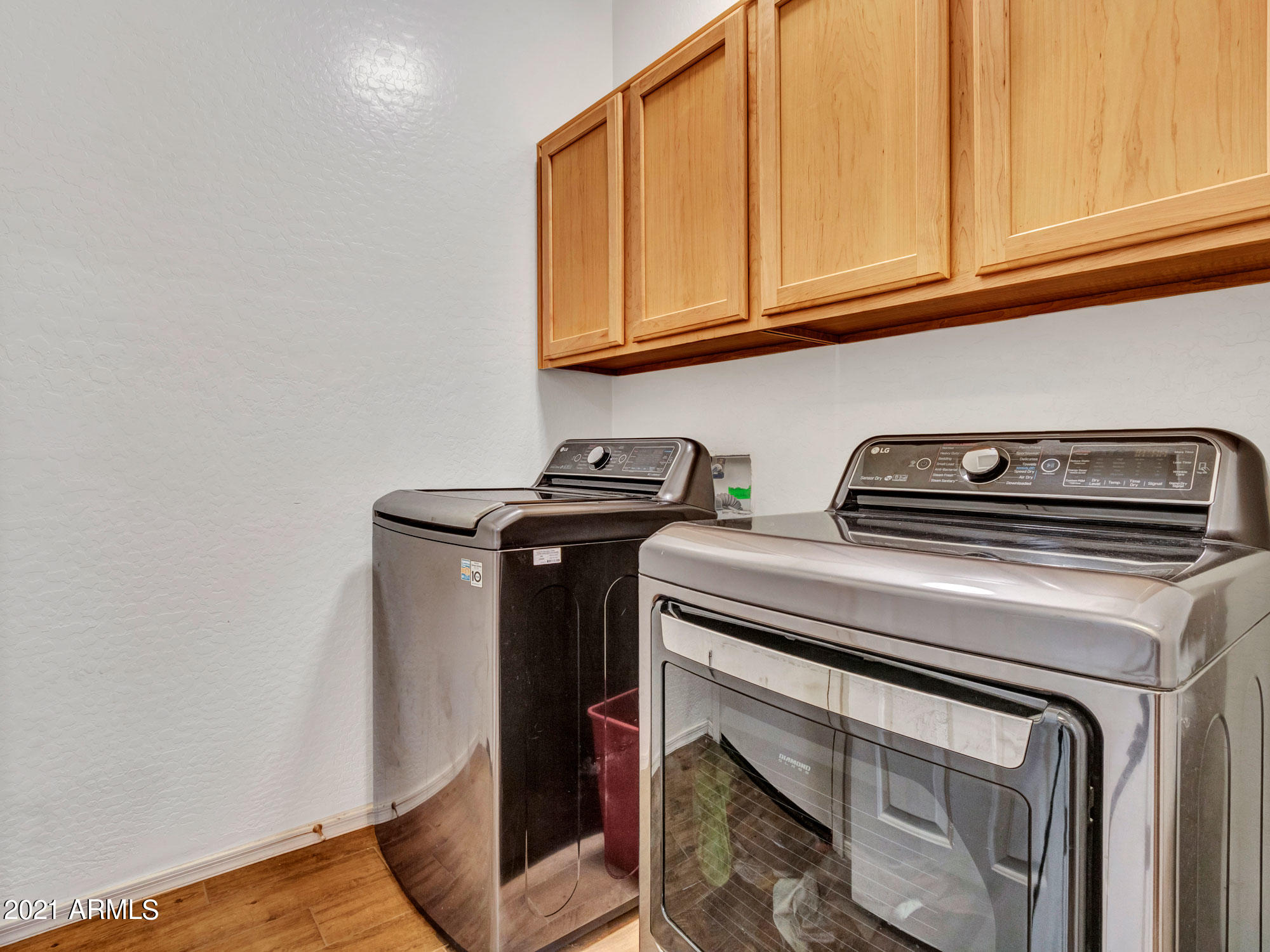 4622 West Cottontail Road Phoenix, AZ 85086 - Photo 11 of 34 4622 W Cottontail Rd_04-Laundry