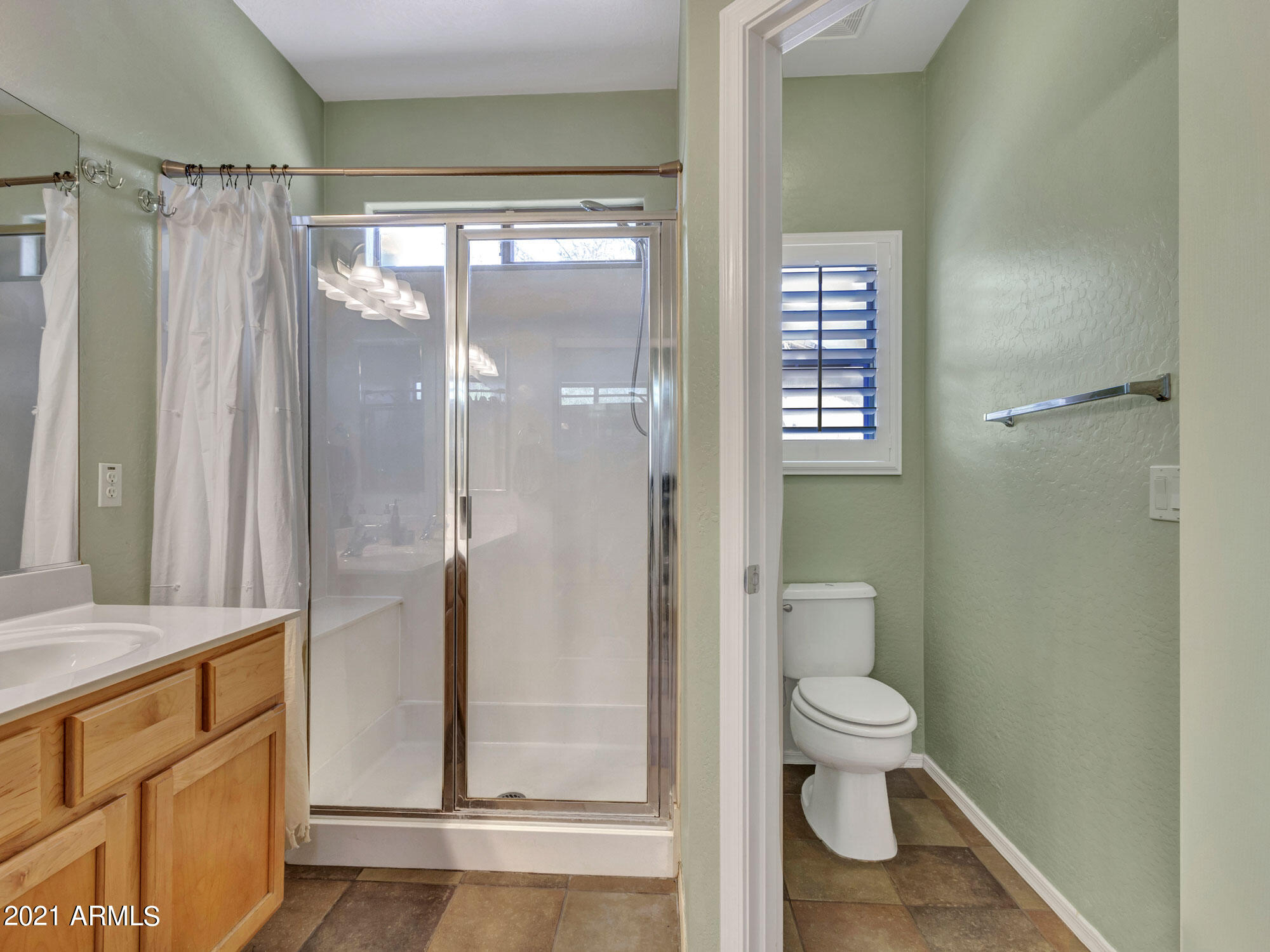 4622 West Cottontail Road Phoenix, AZ 85086 - Photo 15 of 34 4622 W Cottontail Rd_05-Master Bathroom