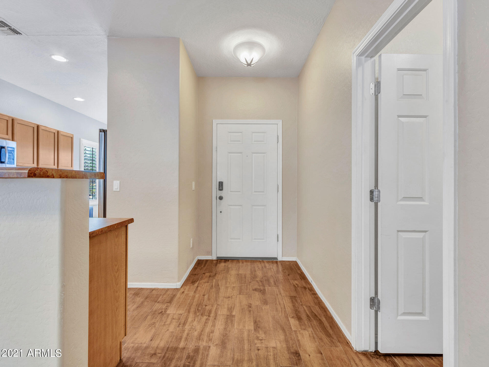 4622 West Cottontail Road Phoenix, AZ 85086 - Photo 4 of 34 4622 W Cottontail Rd_02-Foyer