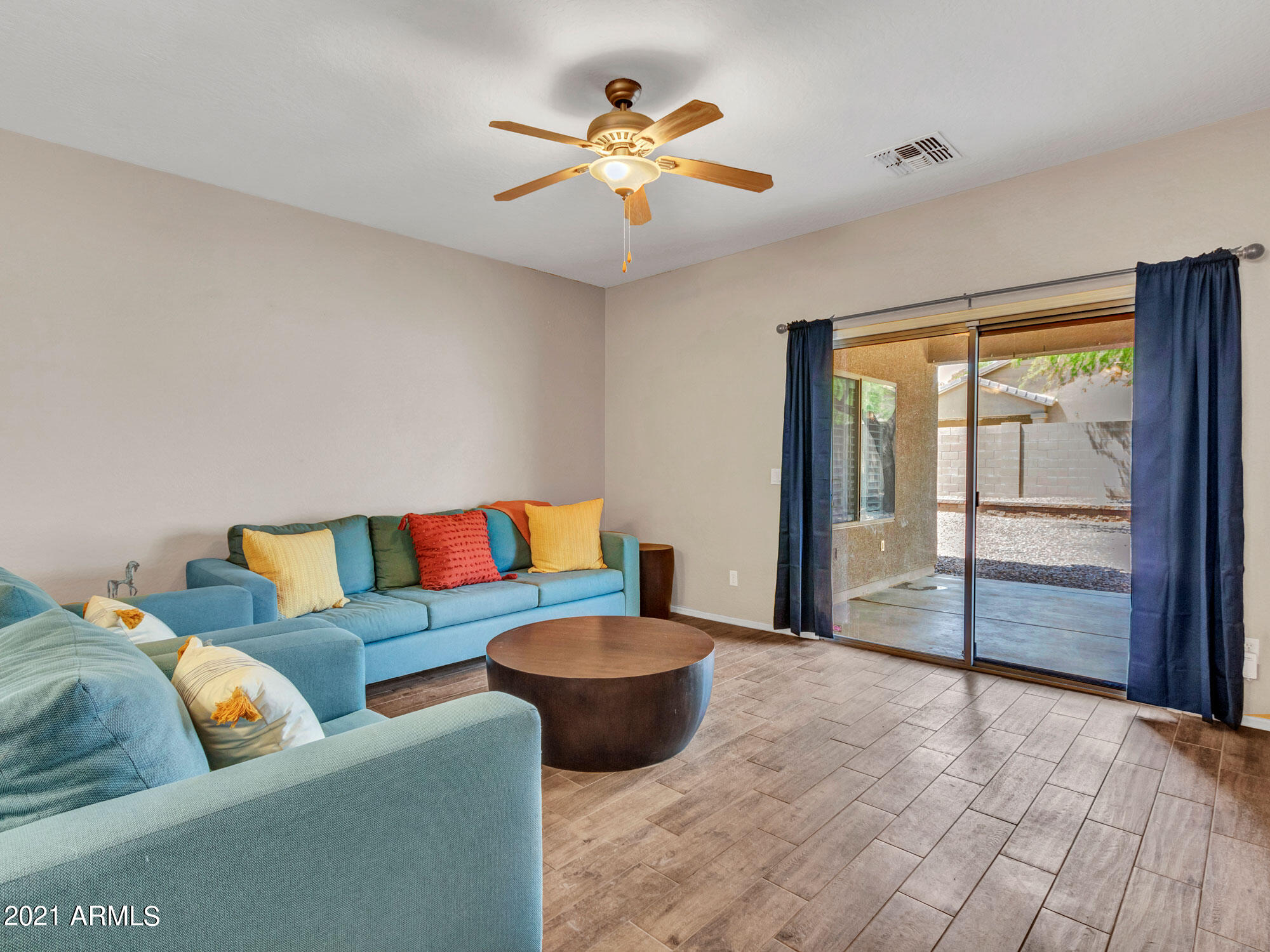 4622 West Cottontail Road Phoenix, AZ 85086 - Photo 10 of 34 4622 W Cottontail Rd_03-Family Room (3)
