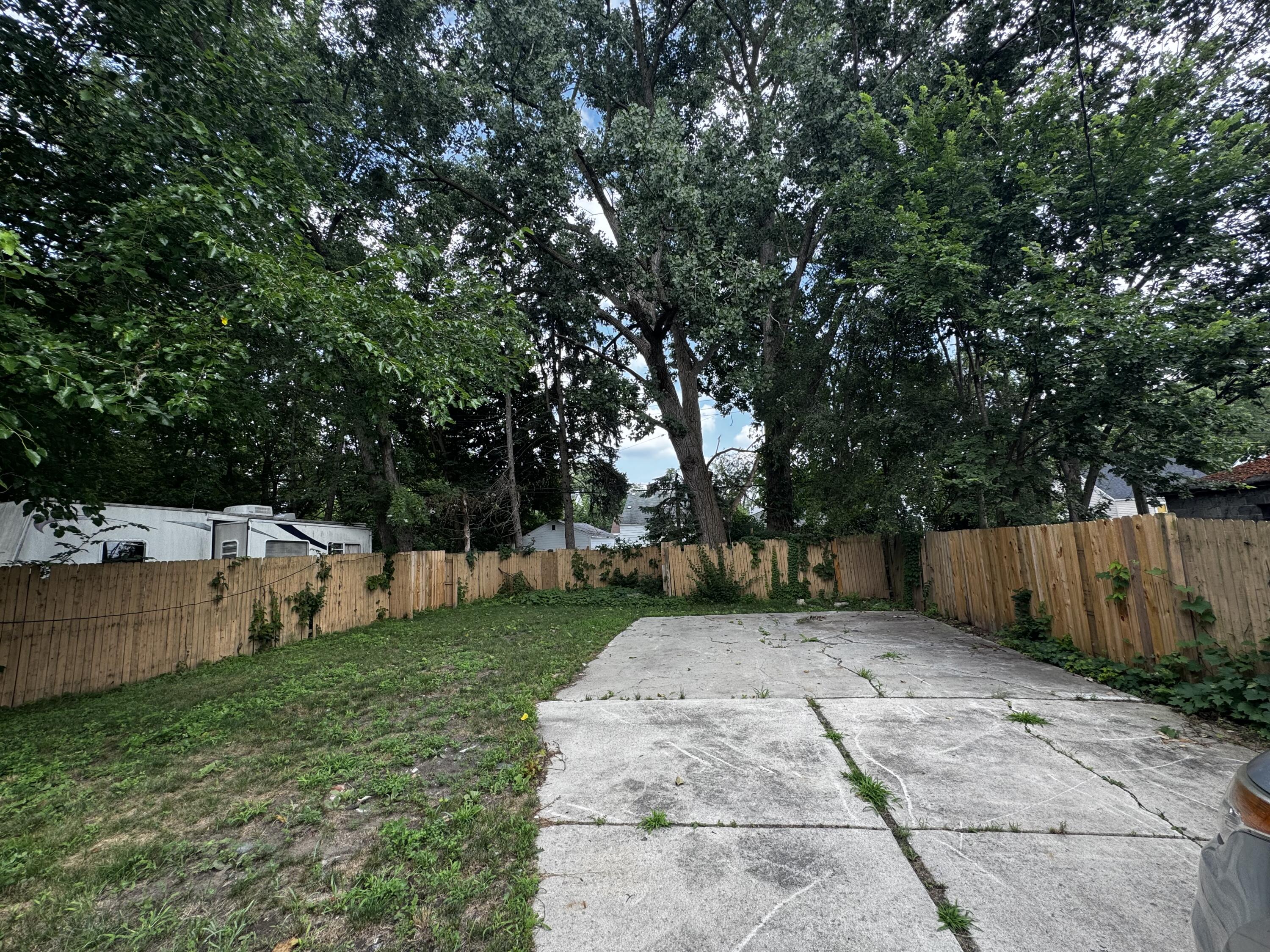 9074 Patton Street Detroit, MI 48228 - Photo 24 of 25 IMG_8493