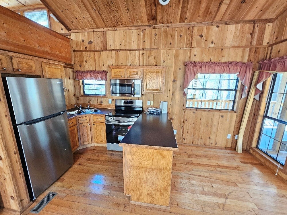 1217 Clito Road Fries, VA 24330 - Photo 9 of 27 Gallery Image 9