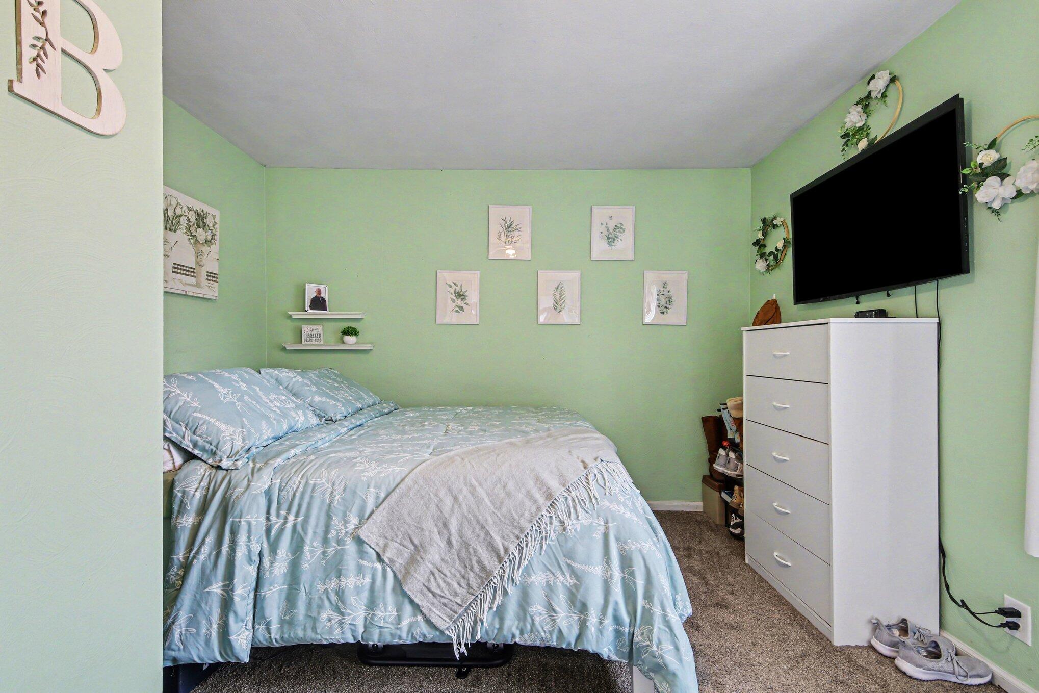 820 Quarterline Road Muskegon, MI 49442 - Photo 13 of 27 016_file_1369