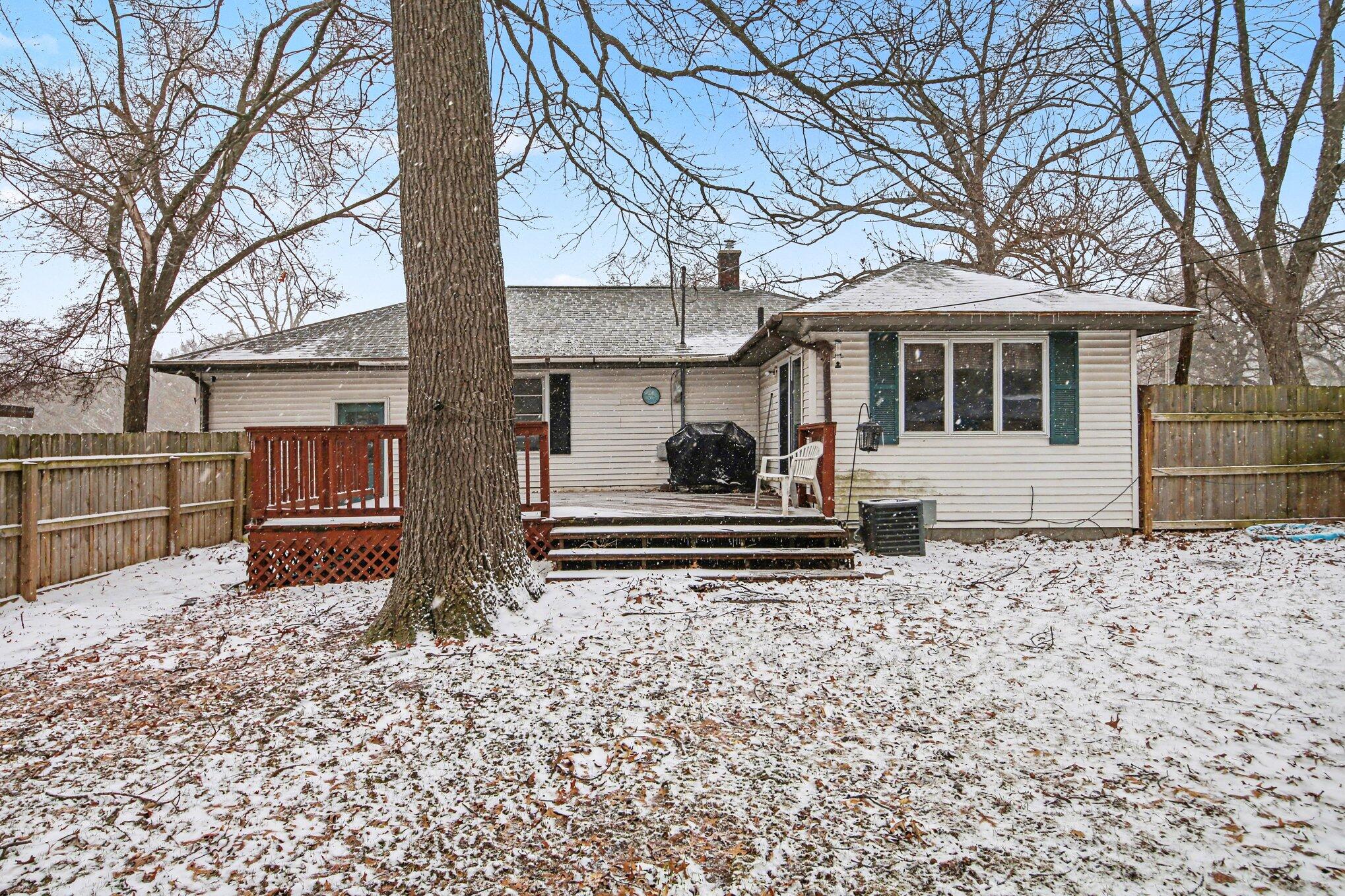 820 Quarterline Road Muskegon, MI 49442 - Photo 21 of 27 023_file_4793