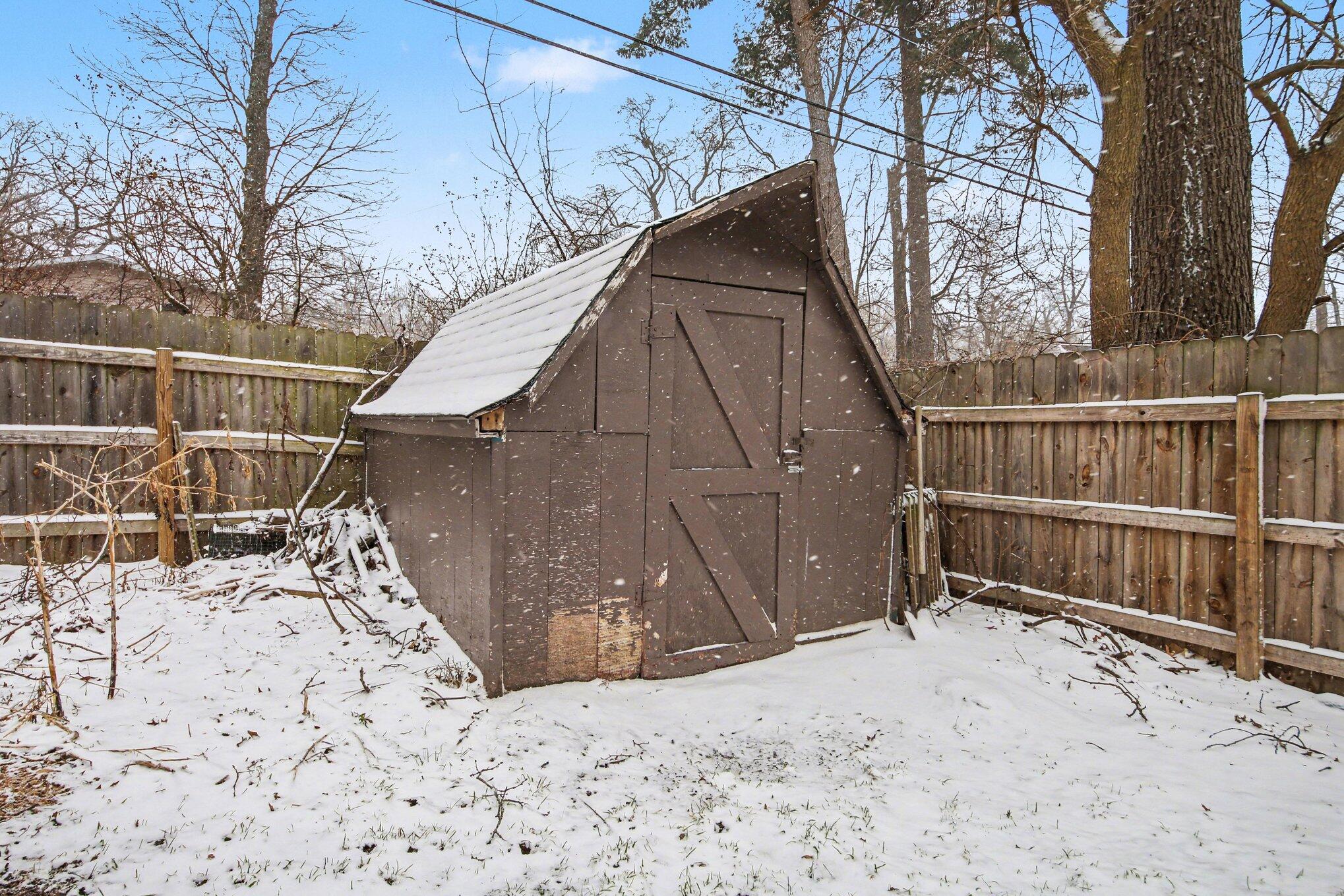 820 Quarterline Road Muskegon, MI 49442 - Photo 23 of 27 024_file_4521