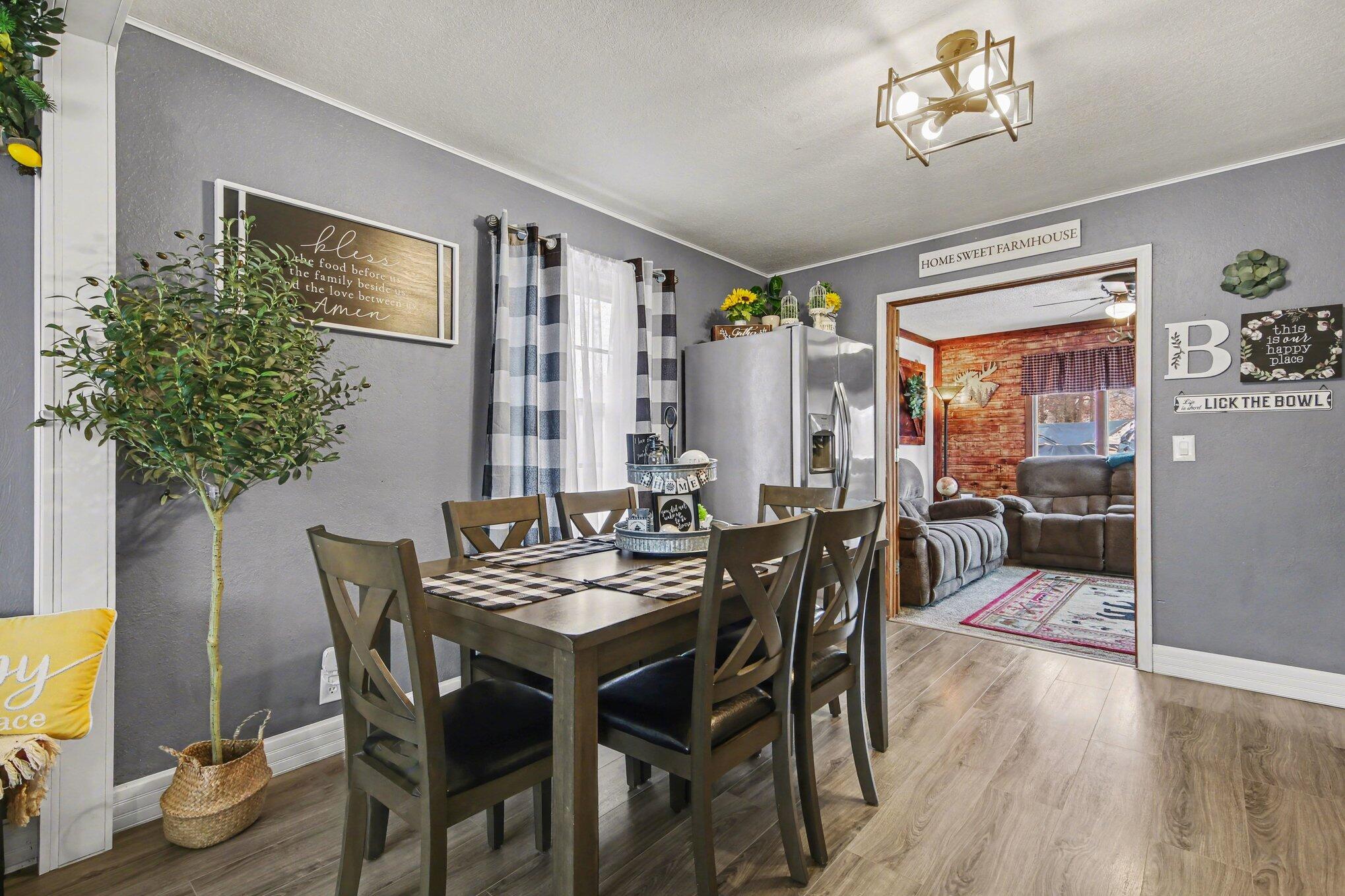 820 Quarterline Road Muskegon, MI 49442 - Photo 9 of 27 009_file_2865