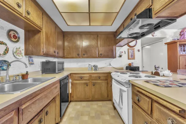 $769,900 | 6070 Peoria Drive, Citrus Heights, CA 95621