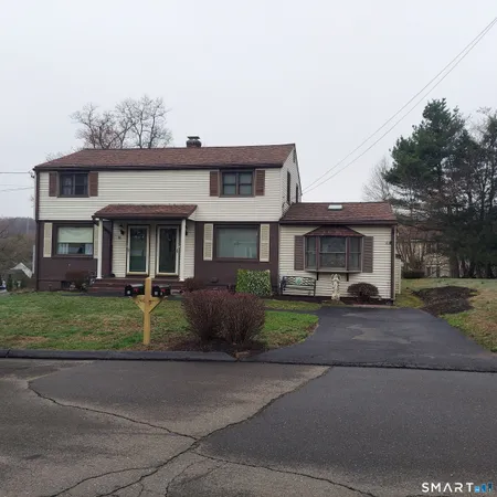 $399,900 | 38-40 Lakeview Terrace, Derby, CT 06418