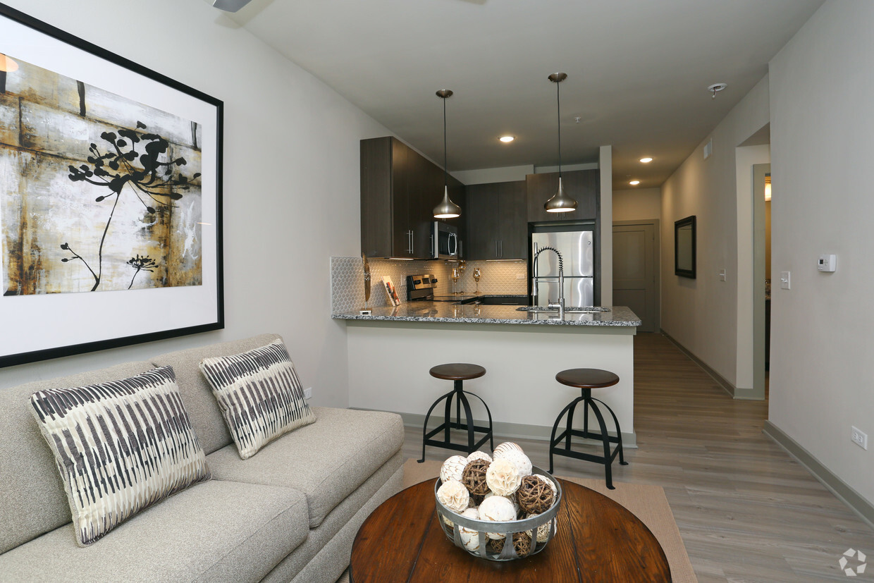 690 East Algonquin Road, Unit 3404 Schaumburg, IL 60173 - Photo 5 of 19